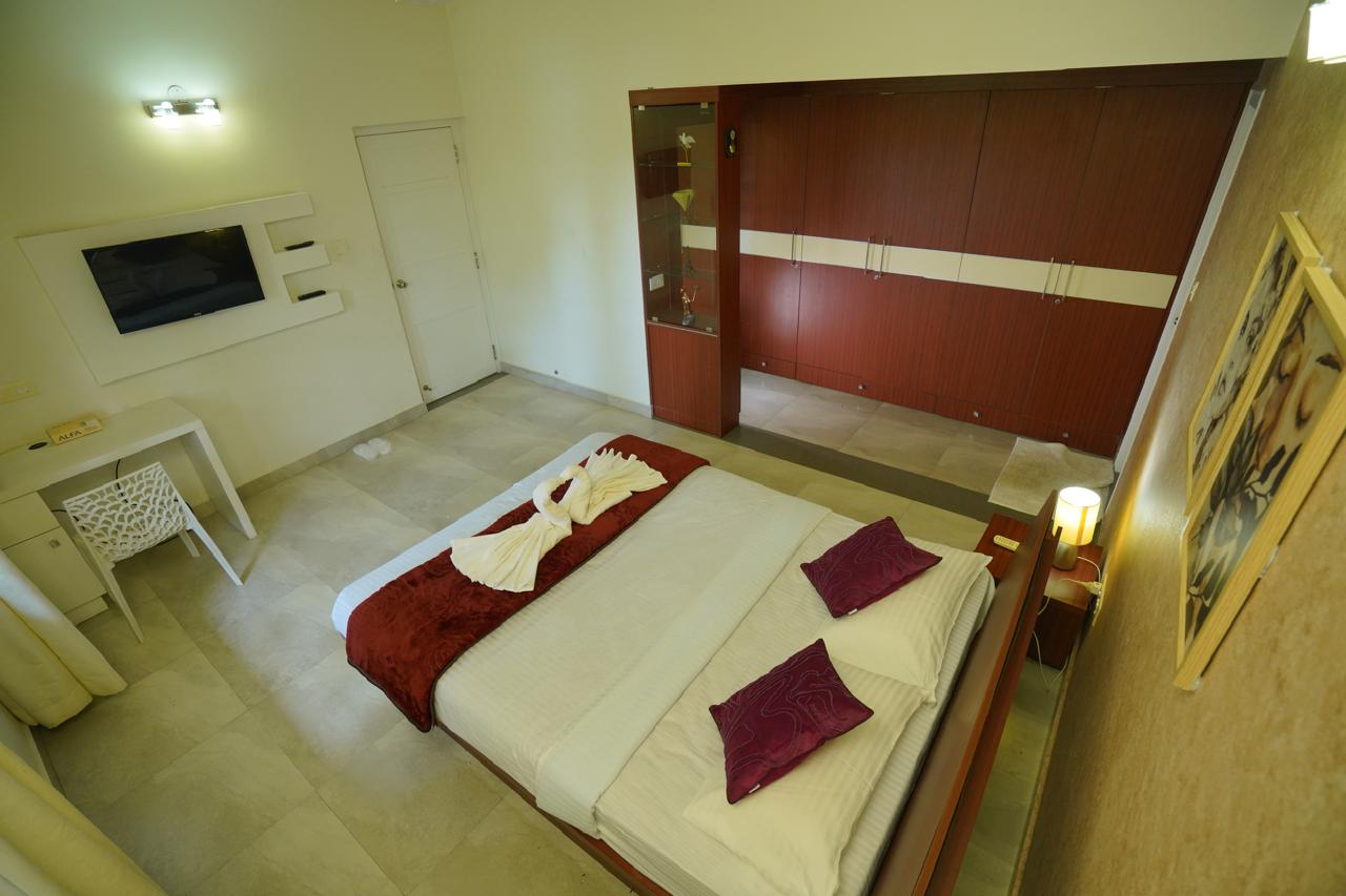 WhatsApp Image 2025-12-10 at 13.36.47