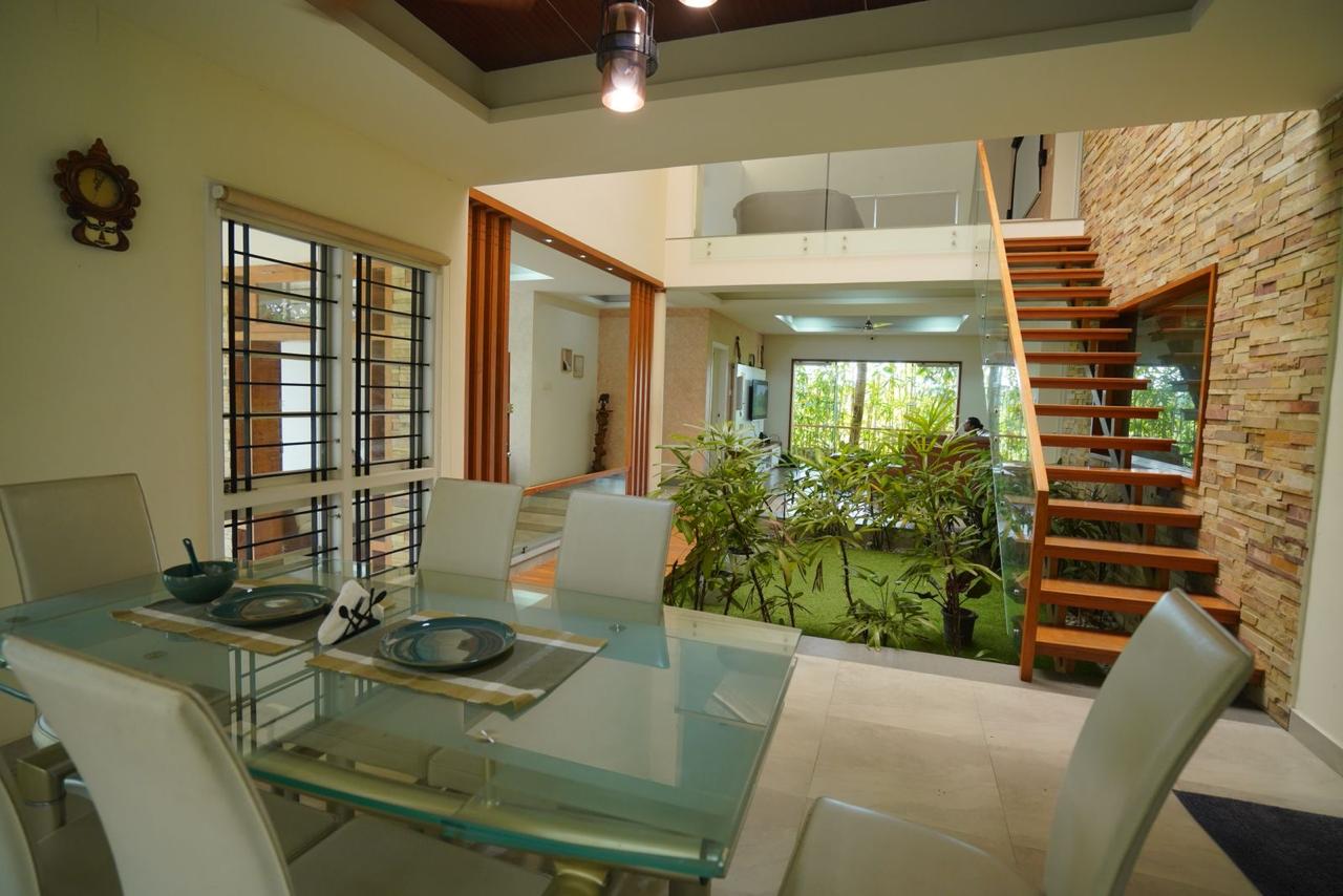 WhatsApp Image 2025-12-10 at 13.36.55 (1)